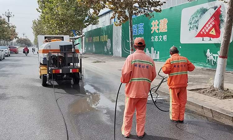 小型電動灑水車