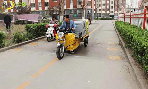 小型高壓清洗車解決廠區(qū)清潔難題