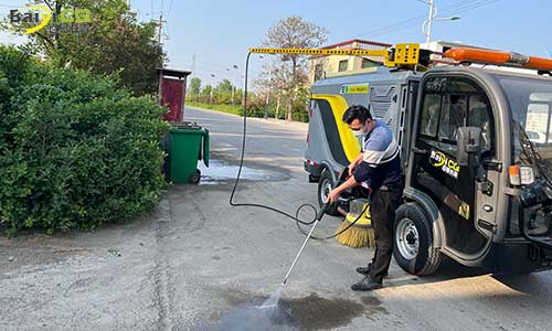 小型電動洗掃車人行道機場等場景使用方便環(huán)境輕松治理