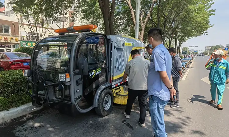 電動洗掃車