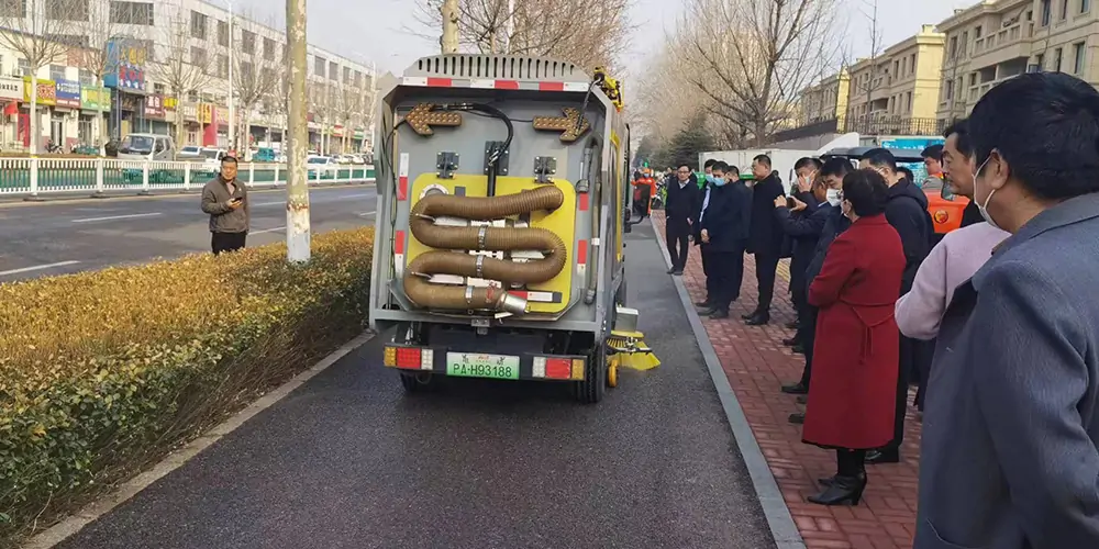 道路洗掃車_電動洗掃車_環(huán)衛(wèi)洗掃車_小型洗掃車