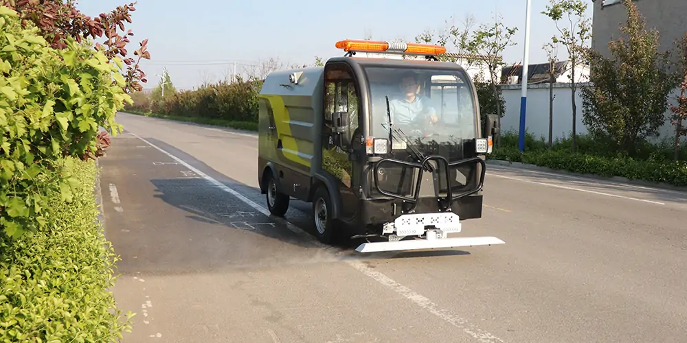 人行道高壓清洗車_四輪高壓清洗車_小型高壓地面清洗車_環(huán)衛(wèi)多功能高壓沖洗車