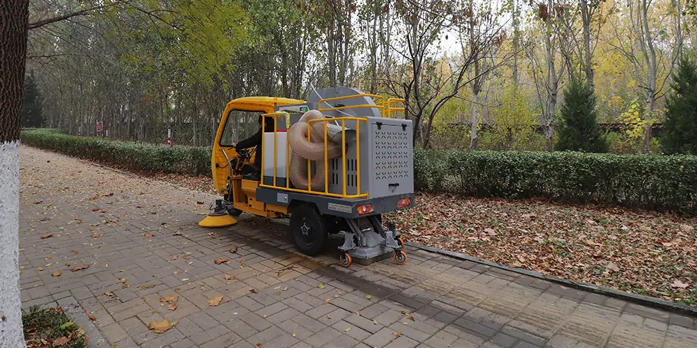 三輪樹葉收集車_多功能樹葉收集車_吸樹葉的機(jī)器_掃樹葉神器g