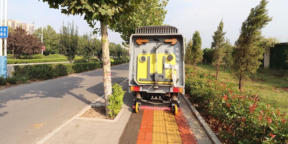 道路污染清除車_道路深度清潔車_純電動(dòng)深度清潔車_深度清潔車