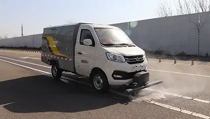 新能源道路養(yǎng)護(hù)車BY-C2700動(dòng)力系統(tǒng)