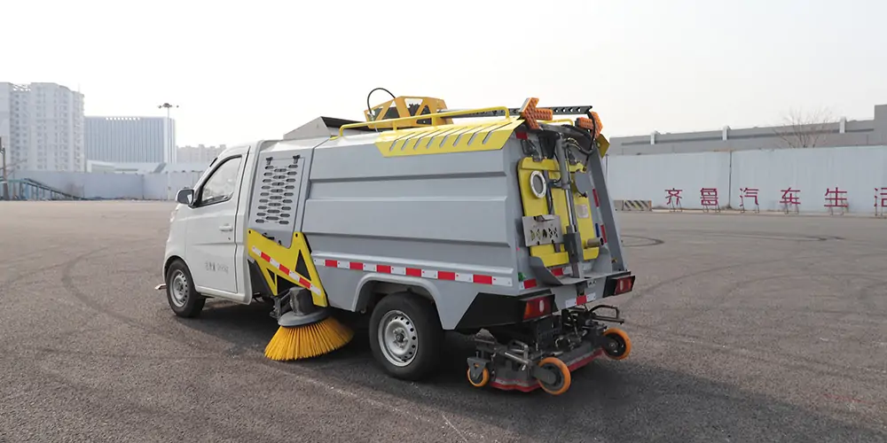 可上牌道路洗掃車_新能源電動洗掃車_環(huán)衛(wèi)洗掃車_小型洗掃車