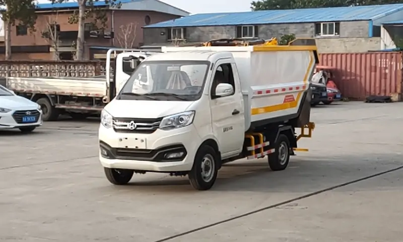 可上牌新能源后裝垃圾車，物業(yè)市政垃圾清運(yùn)，應(yīng)用范圍廣，操作難度系數(shù)低