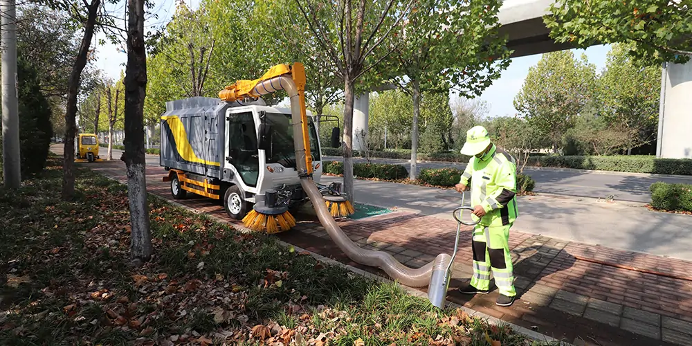 吸樹葉的機(jī)器 新型樹葉收集車 電動(dòng)樹葉專用收集車 樹葉收集一體車 吸入式樹葉收集車