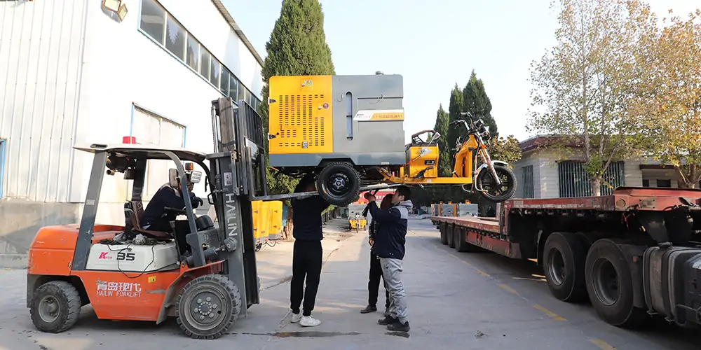 三輪高壓清洗車 小型高壓清洗車 多功能高壓清洗車 路面高壓清洗車 環(huán)衛(wèi)小型高壓清洗車