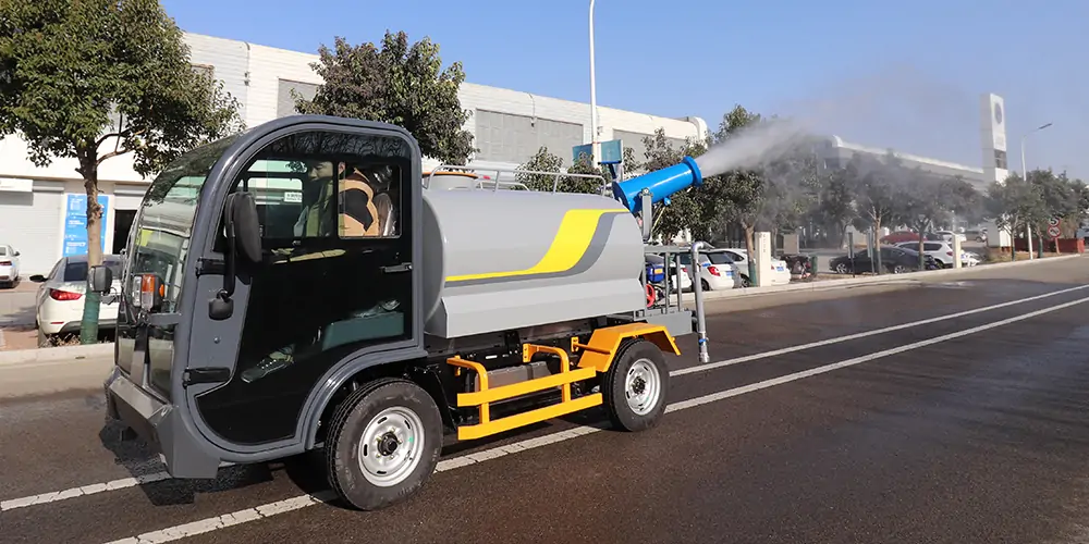 小型電動(dòng)灑水車 新型灑水車 小型電動(dòng)灑水車 電動(dòng)四輪灑水車 移動(dòng)消毒車