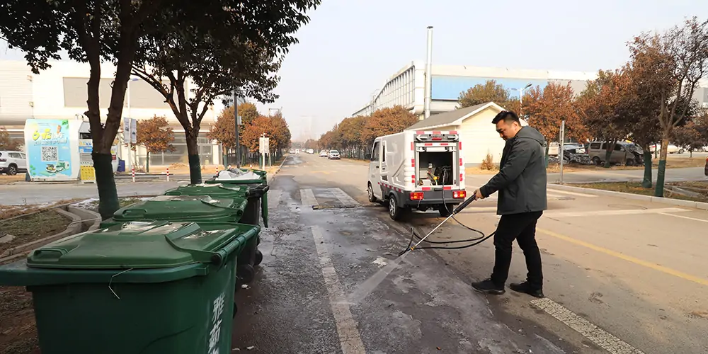 高壓環(huán)衛(wèi)沖洗車 四輪小型高壓沖洗車 電動(dòng)高壓清洗沖洗車 高壓路面沖洗清洗車