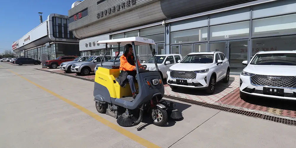 清掃車 電動(dòng)掃地車 廠區(qū)掃地車 園區(qū)掃路車 景區(qū)清掃車