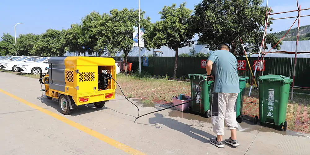 環(huán)衛(wèi)多功能高壓沖洗車 環(huán)衛(wèi)專用高壓沖洗車 市政高壓沖洗車 電動四輪高壓沖洗車 高壓沖洗車清洗車